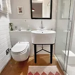 Ur-nest Dotti Apartment *
